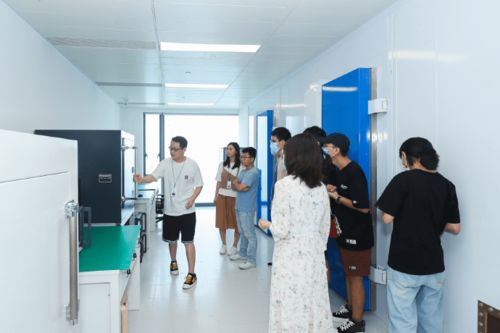 前海5G通信實(shí)驗(yàn)室正式亮相，F(xiàn)ind X3斬獲通信桂冠 揭秘綠廠深厚技術(shù)實(shí)力與前瞻布局